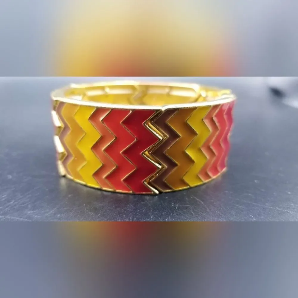 Kool aid melt wave bracelet B718